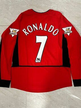 Manchester United 02/04 Home Long Sleeve - Ronaldo #7 US SIZE LARGE